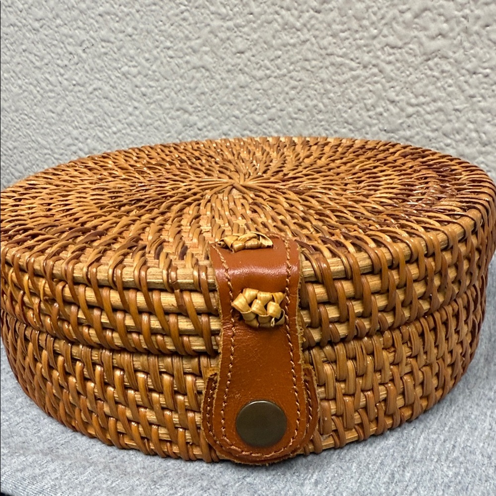 Round Woven Rattan Clutch with Leather Strap